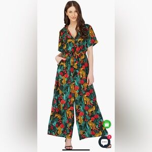 America & Beyond | JAGUAR PARADISE BLACK ANIMAL PRINT JUMPSUIT - Size Small